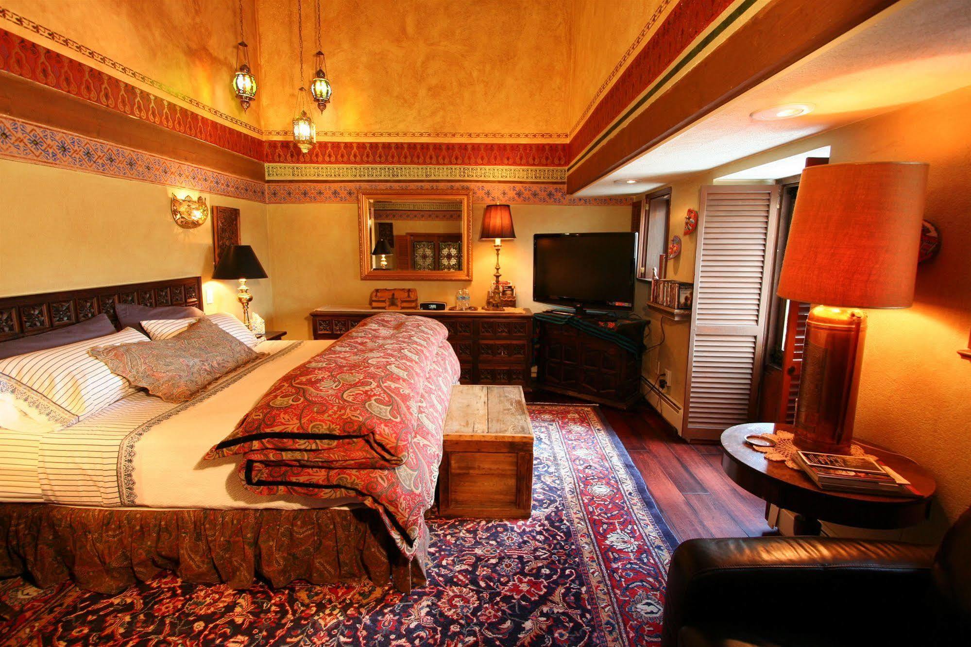 ميديا Alpenhof Bed & Breakfast المظهر الخارجي الصورة