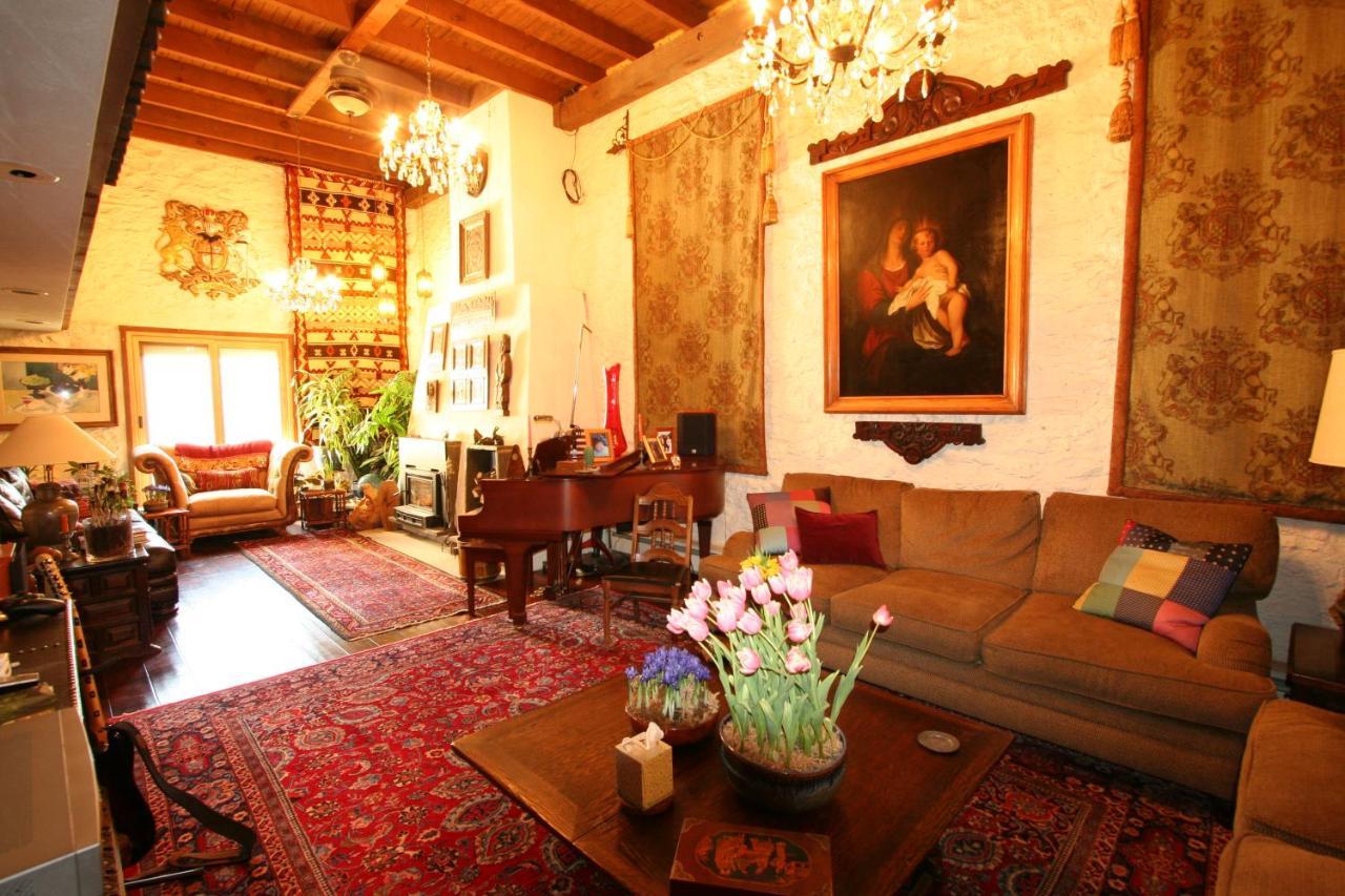 ميديا Alpenhof Bed & Breakfast المظهر الخارجي الصورة